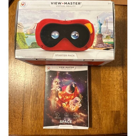View Master Virtual Reality Starter Pack with Space - Picture 1 of 5